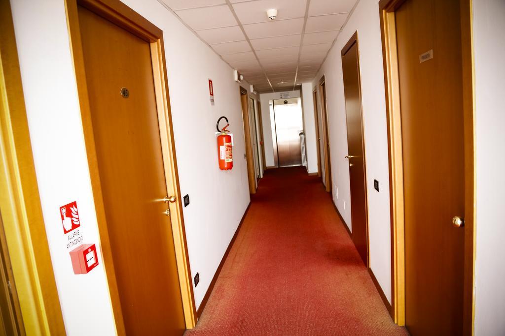 Hotel Giada Турин Экстерьер фото